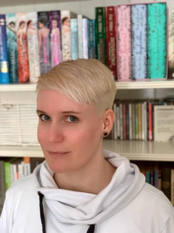 Autor: Çamdeviren, Djamila