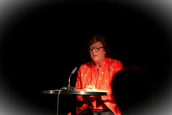 Autor: Dworzak, Sonja