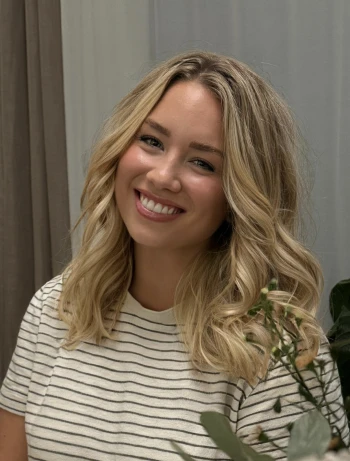 Autor: Faour, Julija