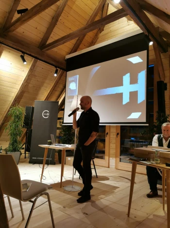 Autor: Hinterlechner, C.