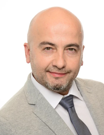 Autor: Shabanaj, Arber